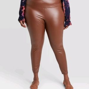 High-waisted faux leather leggings
